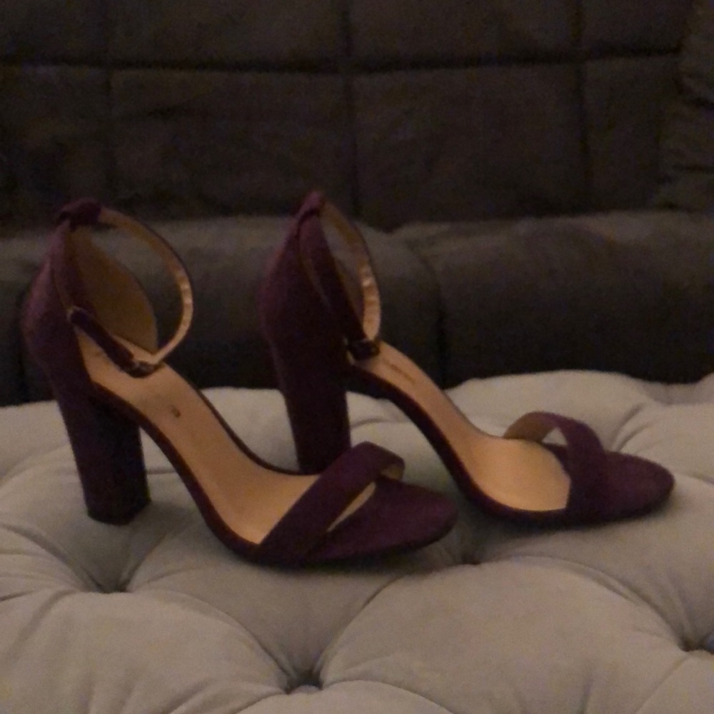 Purple velvet Heels Charm